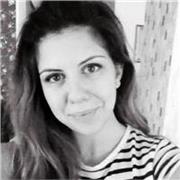 Sono una ragazza di 34 anni che ama i ragazzi mi piace lavorare con loro. Sono al mio secondo anno di magistrale in pedagogia , infatti L educazione mi appassiona molto