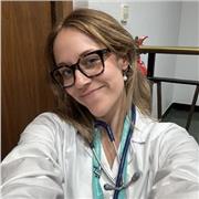 Soy una estudiante de sexto de Medicina bilingüe y C2 (madre nativa ) con experiencia dando clases a niños y adolescentes.