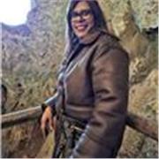 English teacher that has experience in teaching all ages of students 