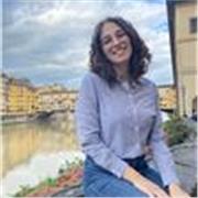 Laureata magistrale in ingegneria, impartisce lezioni private di matematica e geometria per studenti e studentesse