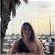 Profesora de Inglés , estudiando Ciencias políticas y Administración Pública
