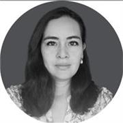 Profesora de apoyo escolar en matemáticas