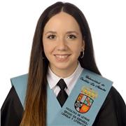 Profesora de Lengua y Literatura española ofrece clases para todas las edades. Especialidad: Secundaria y Bachillerato