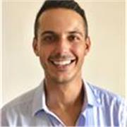 Sono un giovane insegnante, serio, alla mano e sempre positivo! Vi farò superare qualsiasi ostacolo