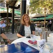 Offro lezioni ad adulti che intendano imparare lo spagnolo o migliorarne la conoscenza.