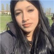 Ciao! Sono Giorgia. Mi dispongo per fare ripetizioni di inglese e francese  per ragazzi delle medie ed elementari. Ho sempre amato le lingue anche provenienti da una famiglia bilingue dove si parla spagnolo