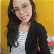 Profesa de nivel inicial, imparte clases a niños de a partir de 3 años en adelante