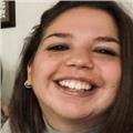 Studentessa di lingue impartisce lezioni e ripetizioni online di lingua spagnola