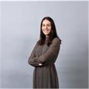 English tutor with a professional proficiency in English 