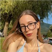 Studentessa universitaria Unitelematica San Raffaele