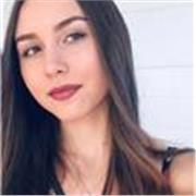 Studentessa con esperienza impartisce lezioni di Latino per studenti delle scuole superiori