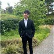 English Tutor, der alle unterrichtet, egal of Anfänger oder fortgeschrittener. 