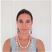 Profesora de Español para extranjeros, especializada en Educación primaria y con nivel alto de Inglés.