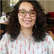 Professora de português e de redação / Revisora de texto