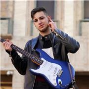 Lezioni su misura in base ai tuoi gusti musicali e obiettivi : impara suonando con me!
