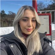 Englischlehrerin für alle Altersgruppen, geduldig, engagiert und energiegeladen