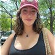 Estudiante de Lenguas Modernas ofrece clases de todos los niveles a gente desde 8 años a adultos que recién comienzan.