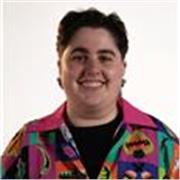 Profesora titulada en Bellas artes, con experiencia dando clases de historia del arte, dibujo, pintura 