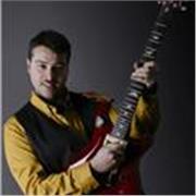 Diploma di I° e II° Livello in Chitarra Jazz conseguiti al Conservatorio L.Cherubini (FI)