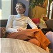I have a C1 level in English and currently live and work in England