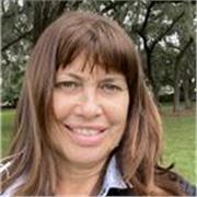 Professora de Inglês online,leciono a 2 anos gosto muito de ajudar meus alunos a falar