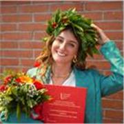 Studentessa laureata in mediazione linguistica impartisce lezioni di inglese, spagnolo e cinese
