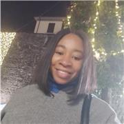 I offer private and face-to-face English lessons.