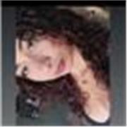Profesora de dibujo, estudiante de Grado en bellas artes.