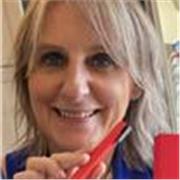 Langue maternelle italienne,  je propose une approche ludique et détendue à l'apprentissage. Je parle français couramment.