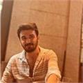 Yeniliğe ve farklı deneyimlere son derece açığım. Alanımda kendime güveniyorum.