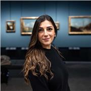 Laureata in Lettere Moderne e in Culture Moderne Comparate, con un anno di esperienza negli USA, propone lezioni di inglese