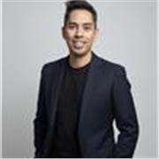 Me defino como profesional de marketing digital orientado a resultados, con experiencia real en SEO, paid media y automatización a