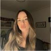 Profesora activa y comunicativa, con entusiasmo por enseñar italiano a estudiantes de todos los niveles