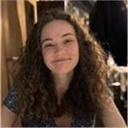 Profesora en Inglés con un grado de la Universidad de California, San Diego