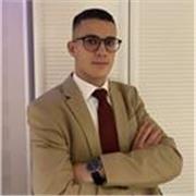 Cerchi un tutor per ripetizioni di diritto? Sono Filippo Petracci, studente laureando in giurisprudenza in Bocconi, e sono disponibile per darti una mano! 