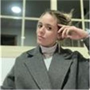 Desarrolla tu confianza y creatividad en Teatro con clases prácticas y personalizadas 🎭