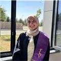 Bir sınıf öğretmeni olarak, matematik ve diğer okul derslerinde çocuklara yardımcı oluyorum.
