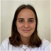 Profesora de inglés, francés, matemáticas, cualquier materia del colegio. 

