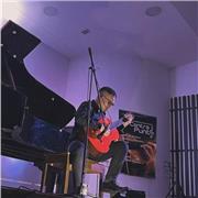 Tutor de música ( Guitarra acústica y electrica). Si quieres aprender a interpretarlos, estás con la persona correcta