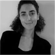 Madrelingua Inglese - ho una laurea e master da università in Inghilterra. Sono copywriter e ho lavorato a Londra in ambito PR