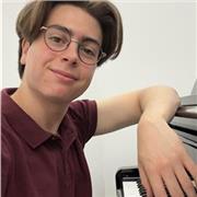 Profesor de Piano. Graduado en el conservatorio, ofrezco clases para todos los niveles