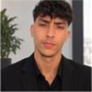 Estudiante de Ingeniería informática en el cuarto curso, tengo una base muy fuerte en lenguajes de programación, IA y Matemáticas, Datos y todo lo que es relacionado con la informatica en general