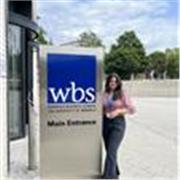 I am a passionate tutor with 2 years of experience in teaching English to the students, would love to join such a passionate team