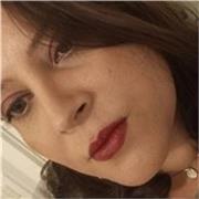 Dou aulas de Matemática e Química para estudantes de vários níveis