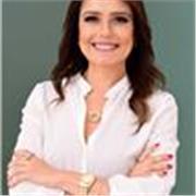 Cambridge-certified English teacher offering online lessons, with extensive experience in personalized learning. 