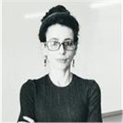 Actualmente soy profe de inglés para Formación profesional y español para extranjeros. ¡Mis clases son dinámicas y divertidas!