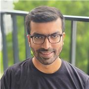 Experienced English Teacher with a University Degree offering personalized online and in-person lessons for all levels in Berlin.