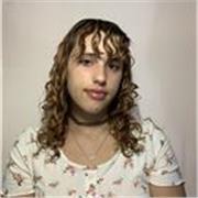 Ciao! Sono un insegnante di inglese entusiasta e qualificata, pronta ad aiutarti a raggiungere i tuoi obiettivi linguistici!