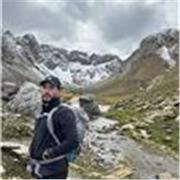 Sin titulación oficial  en deporte , pero deportista con muchos conocimientos basados en la experiencia y aprendizaje continuo