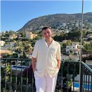 profesor de ESO para todos los cursos y niveles, persona que ha trabajado bastante con niños y adolescentes en voluntariados